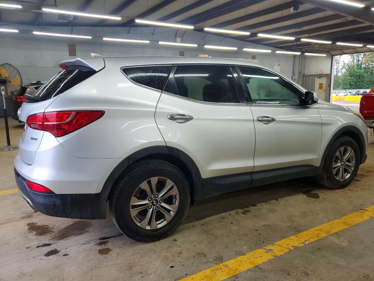 2016 Hyundai Santa Fe Sport 2.4L - Фото 3