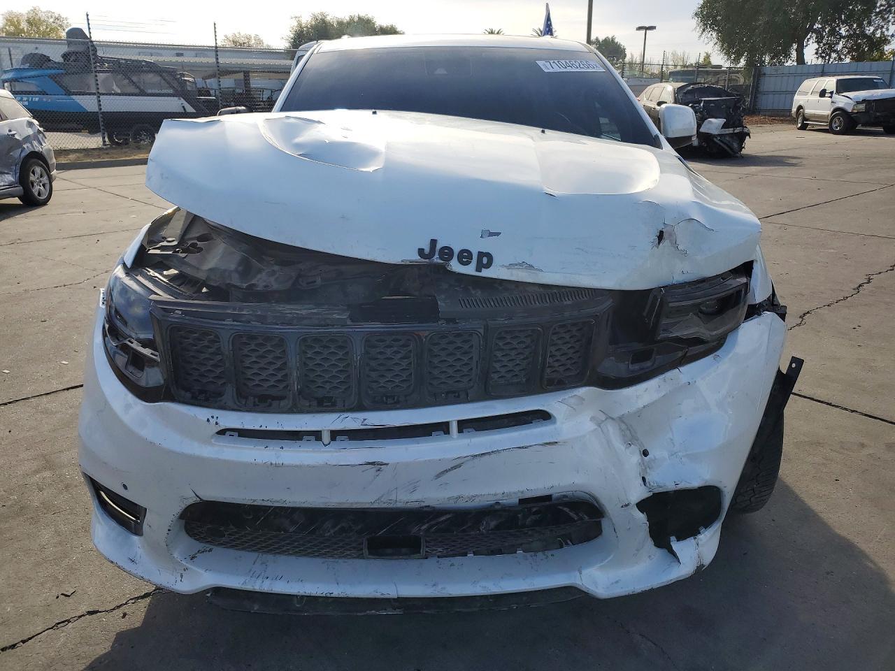 2019 Jeep Grand Cherokee Srt-8 - Image 5
