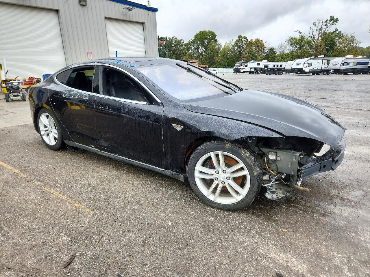 2016 Tesla Model S - Фото 4