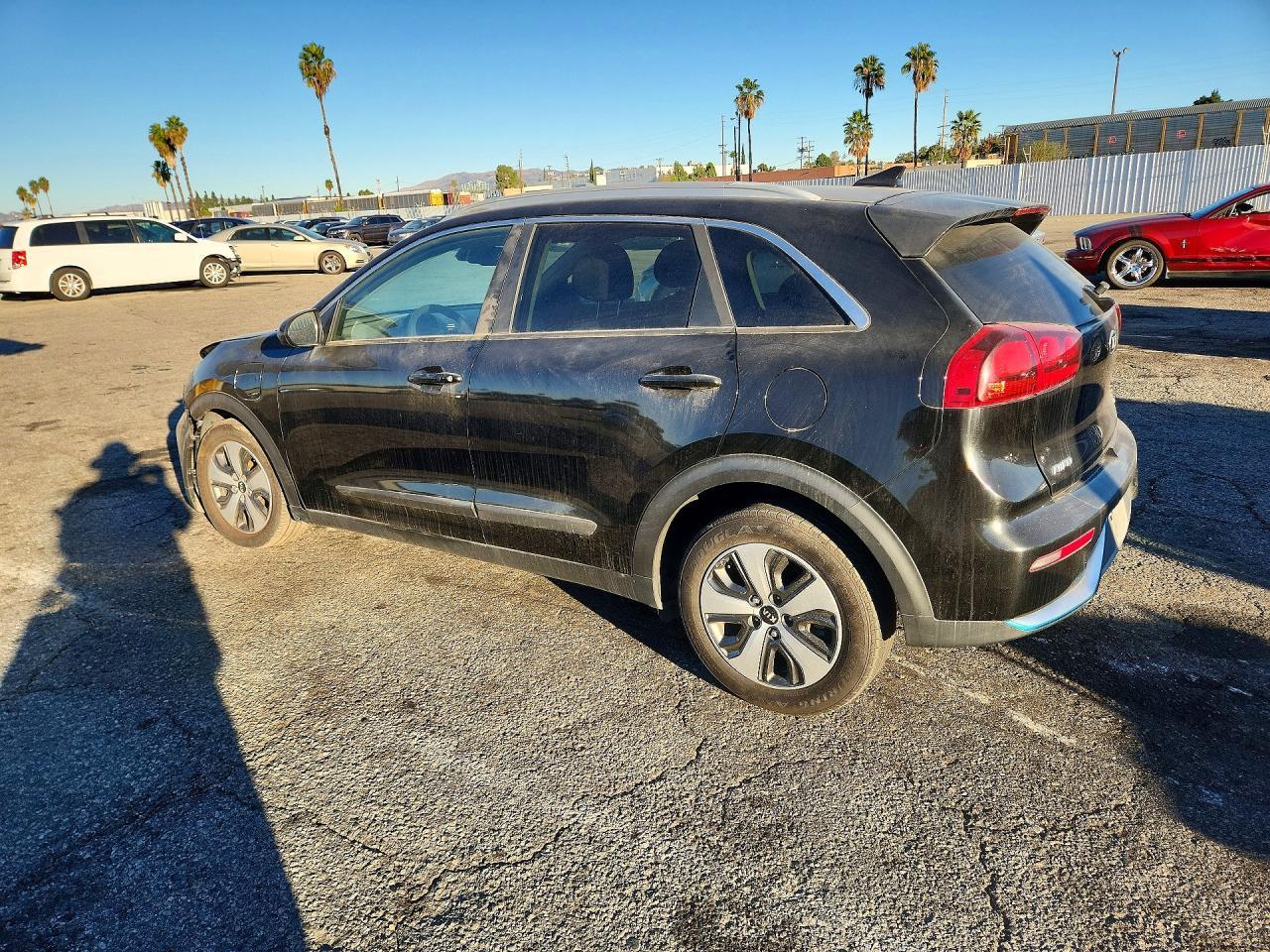 2018 Kia Niro Plug-In Hybrid Lx - Image 2
