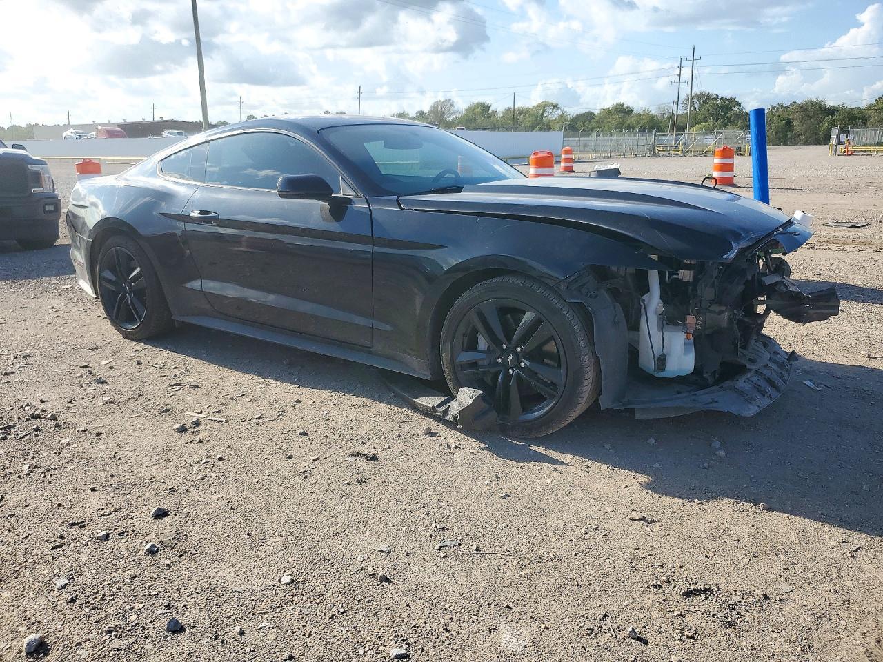 2017 Ford Mustang - Image 4