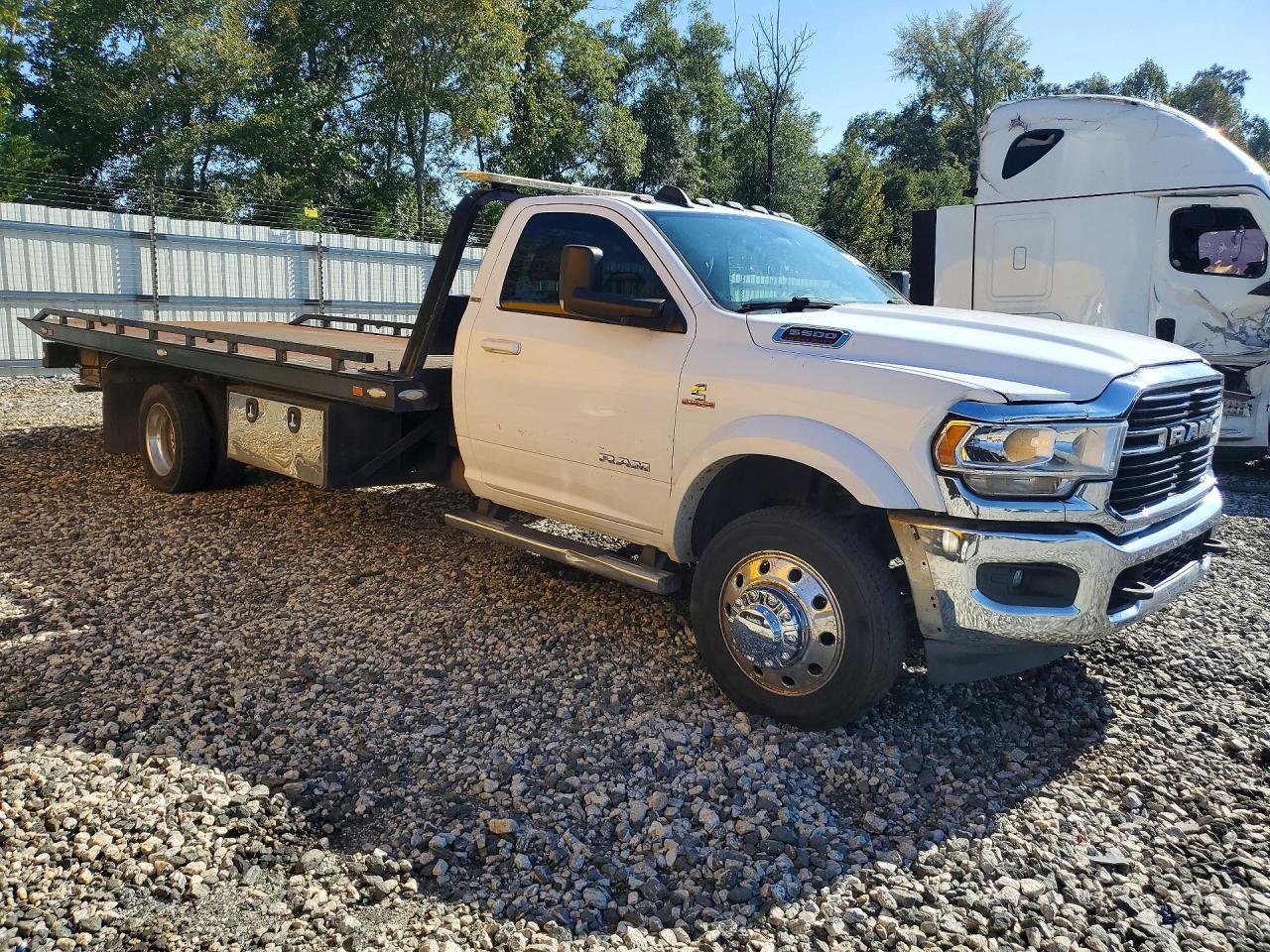 2021 Ram 5500 - Image 4