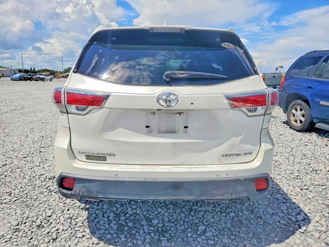 2016 Toyota Highlander Limited Platinum - Image 6