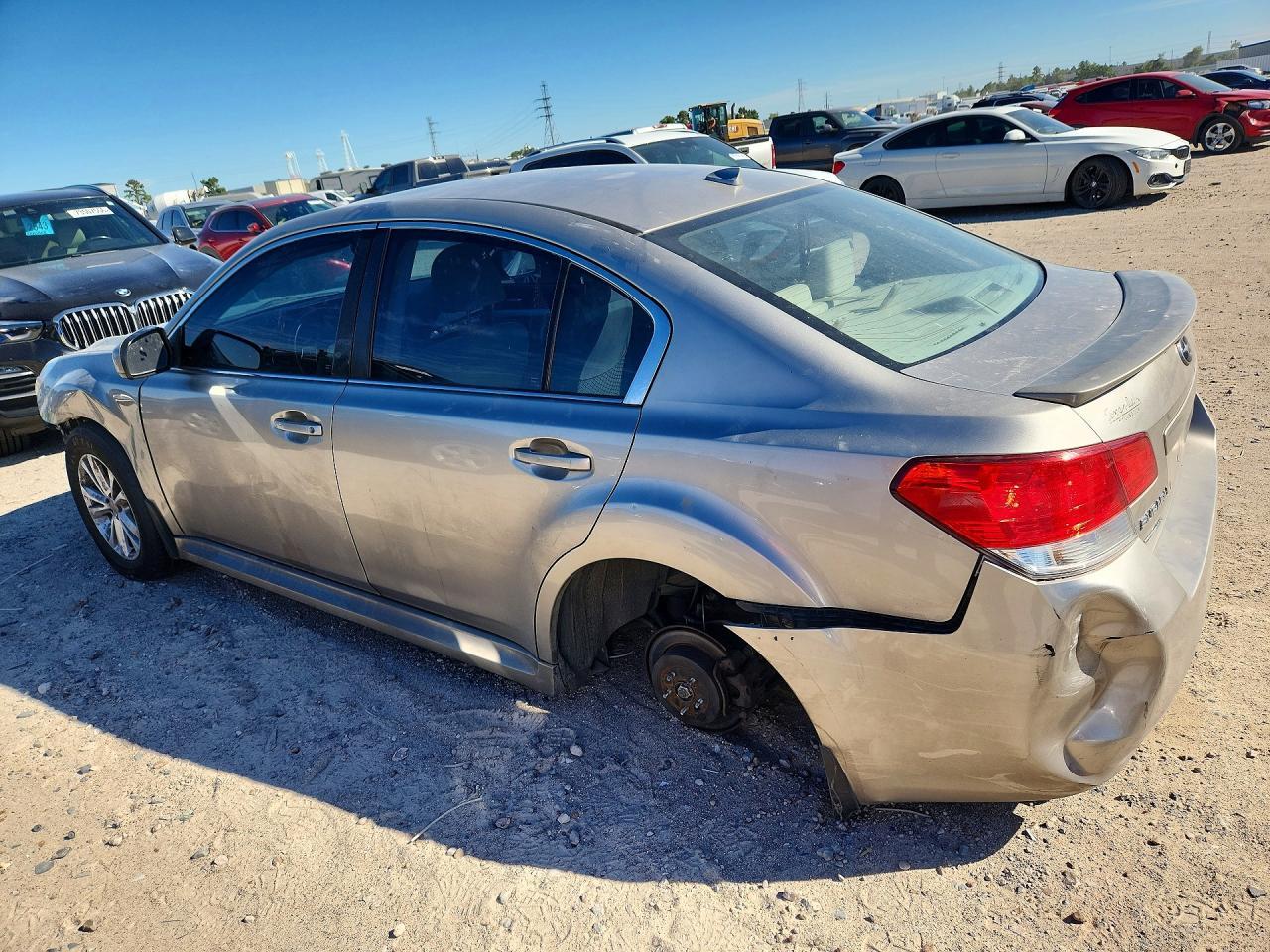 2014 Subaru Legacy 2.5I Premium - Фото 2