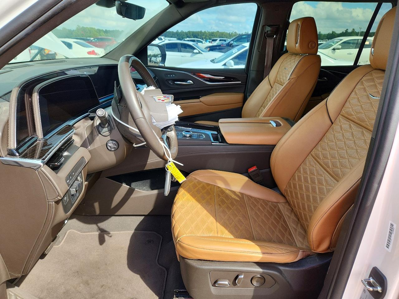 2023 Cadillac Escalade Sport - Image 7