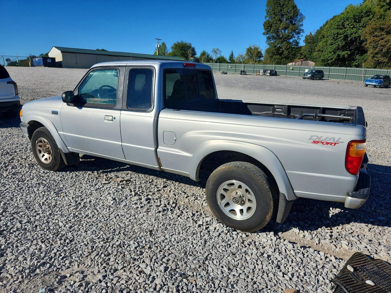 2002 Mazda B4000 Cab Plus - Image 2