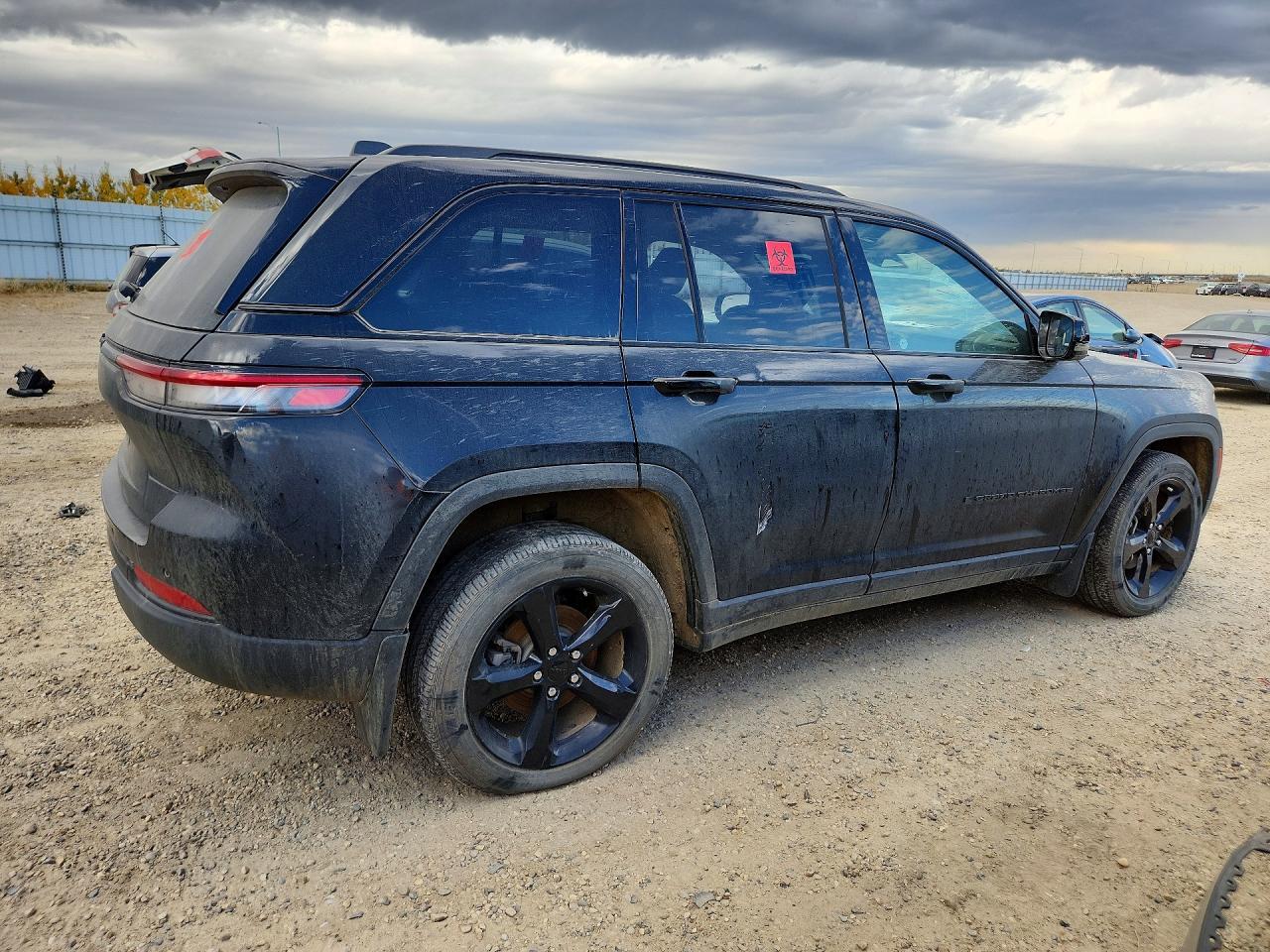 2024 Jeep Grand Cherokee Laredo - Image 3