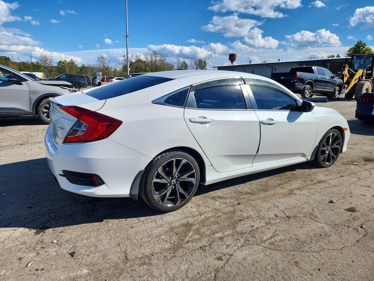 2019 Honda Civic Sport - Image 3