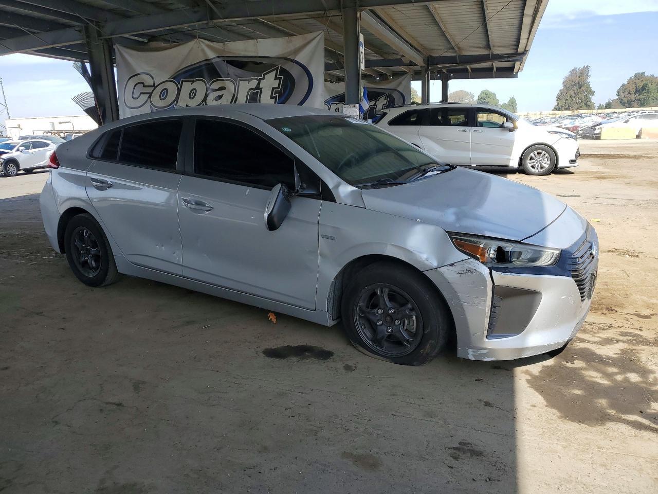 2018 Hyundai Ioniq Blue - Фото 4