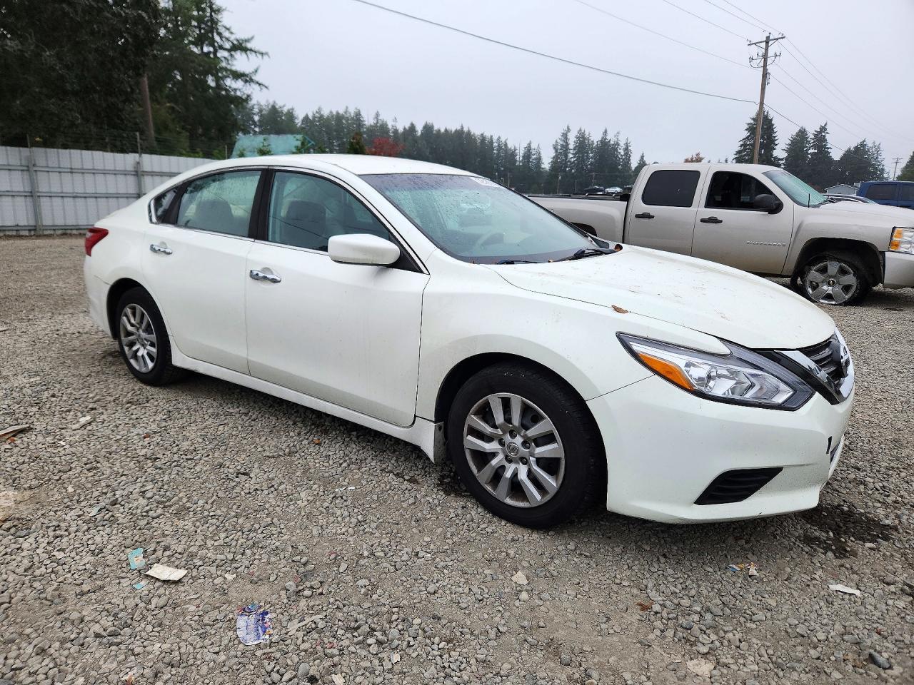 2016 Nissan Altima 2.5 S - Фото 4