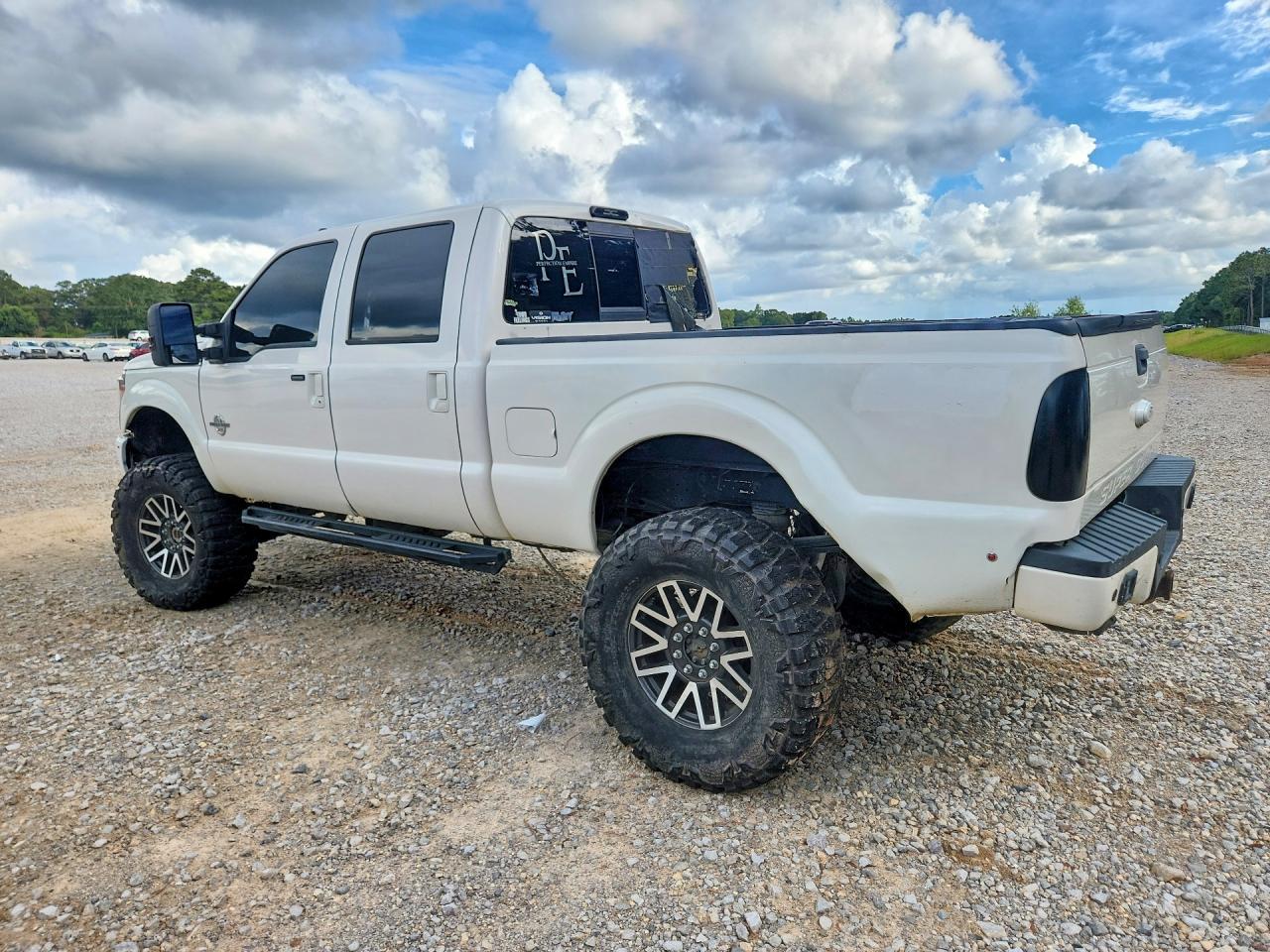 2016 Ford F250 Super Duty - Image 2