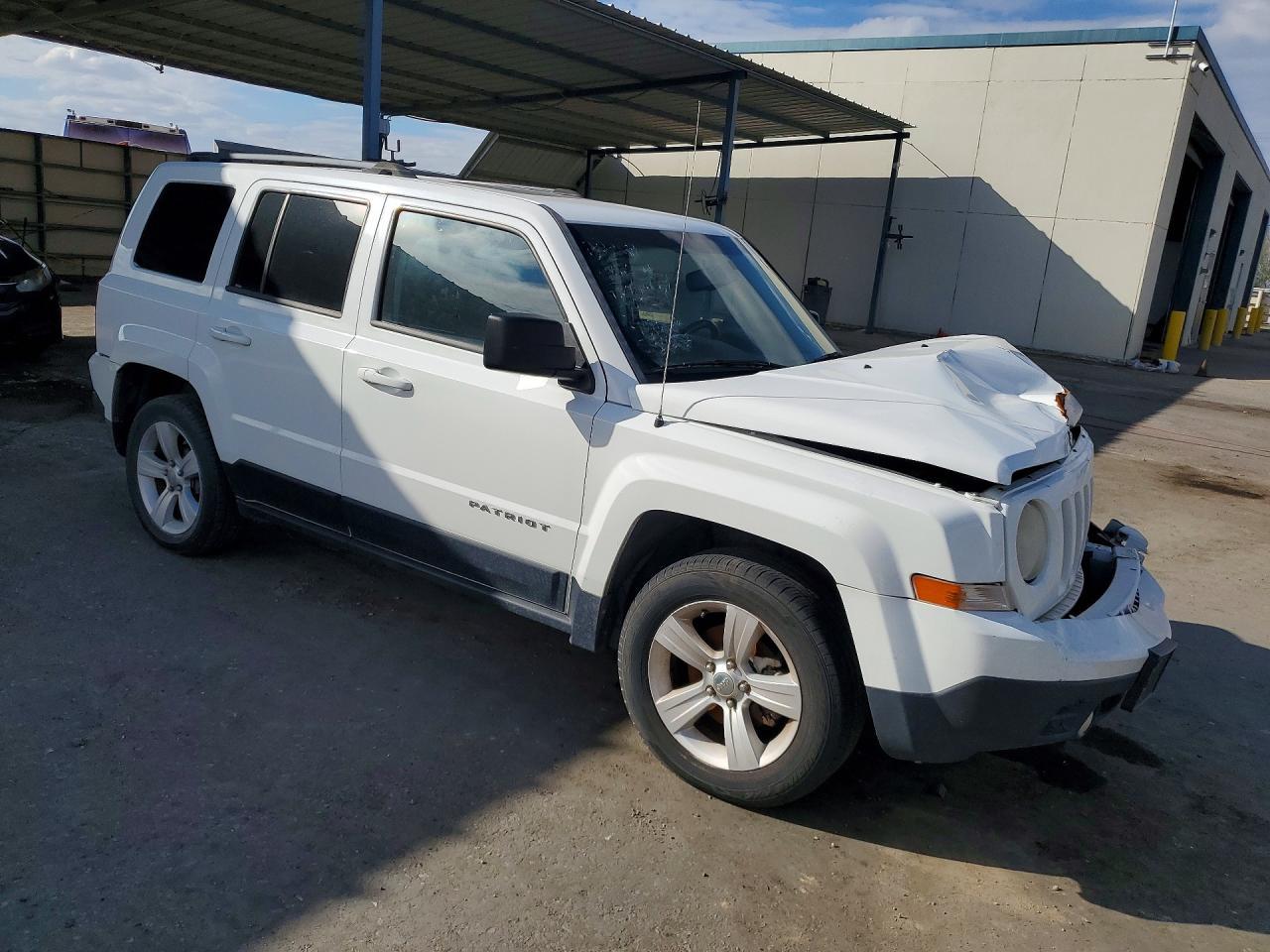 2014 Jeep Patriot Latitude - Фото 4