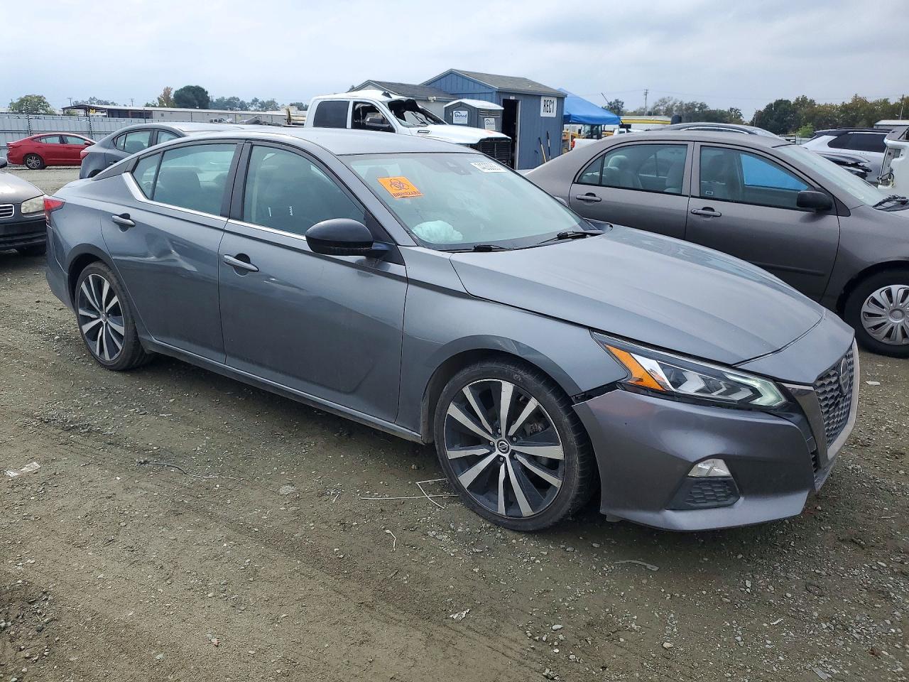 2022 Nissan Altima Sr - Image 4