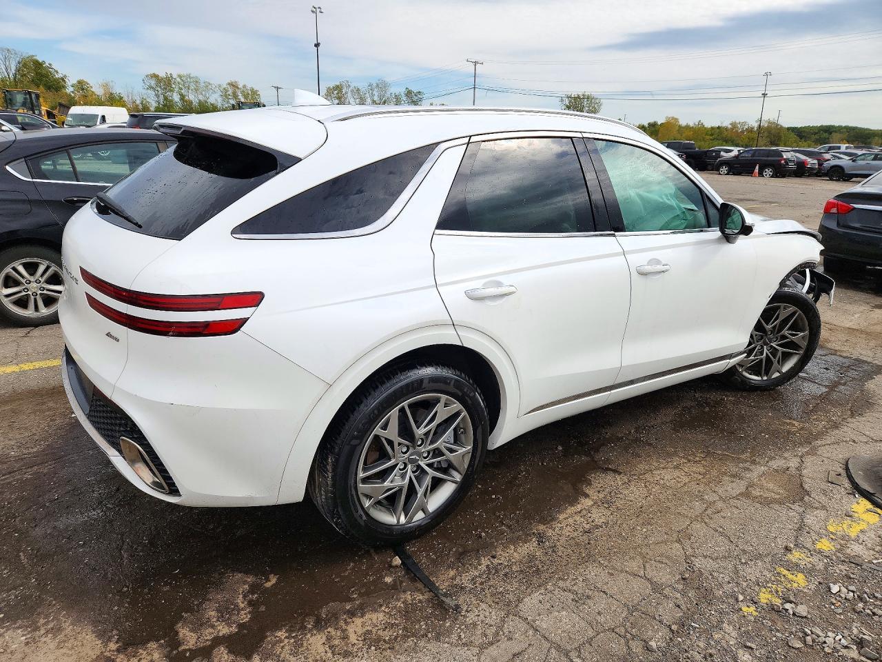 2025 Genesis Gv70 2.5T Standard - Image 3