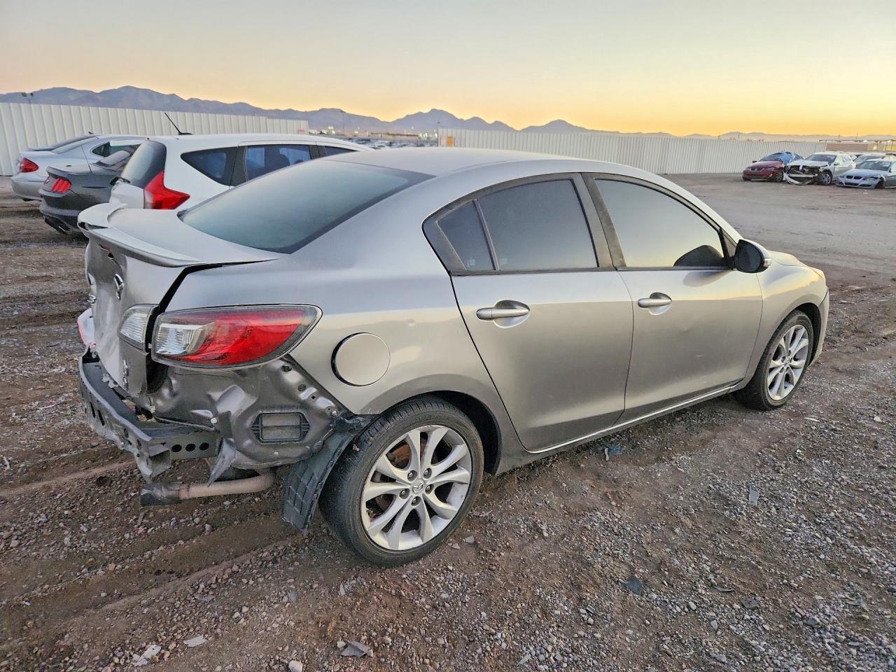 2010 Mazda 3 S - Фото 3