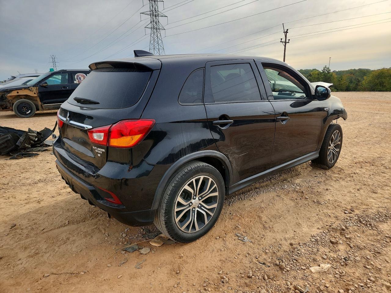 2018 Mitsubishi Outlander Sport Es - Image 3