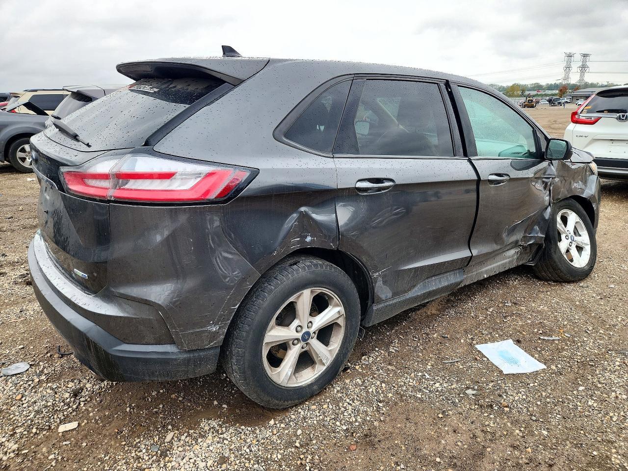2019 Ford Edge Se - Фото 3