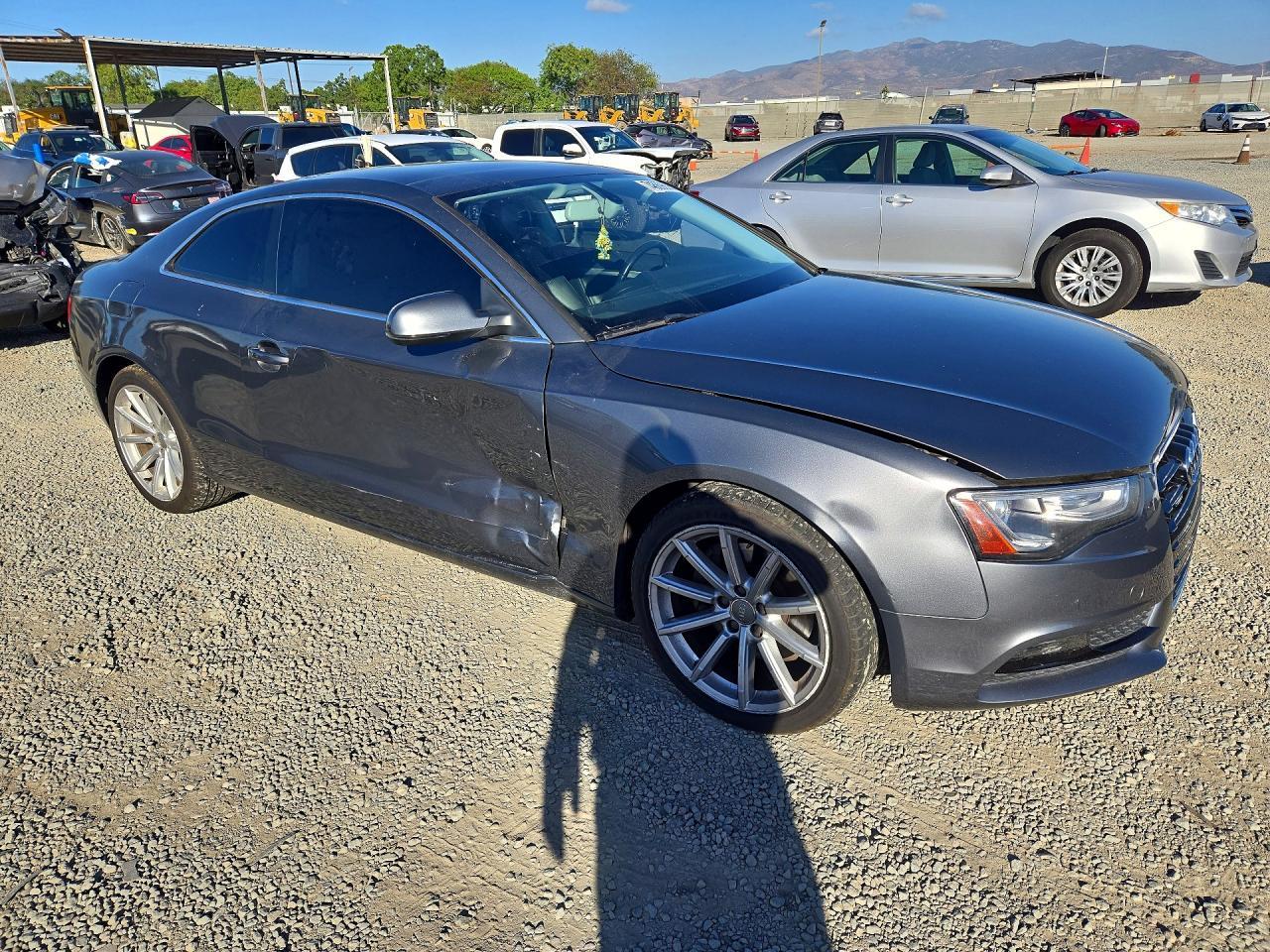 2015 Audi A5 Premium - Image 4