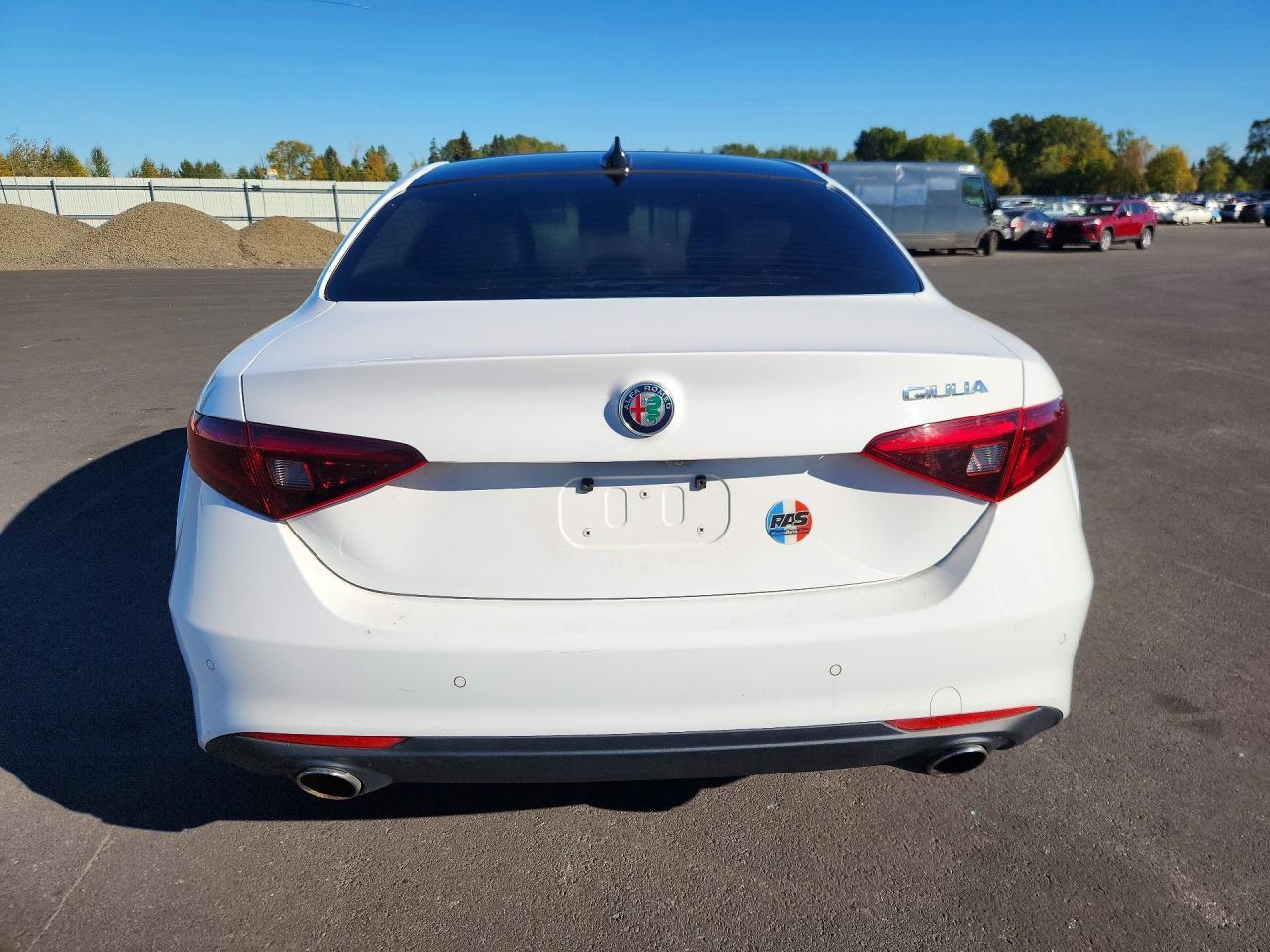2017 Alfa Romeo Giulia Ti - Image 6