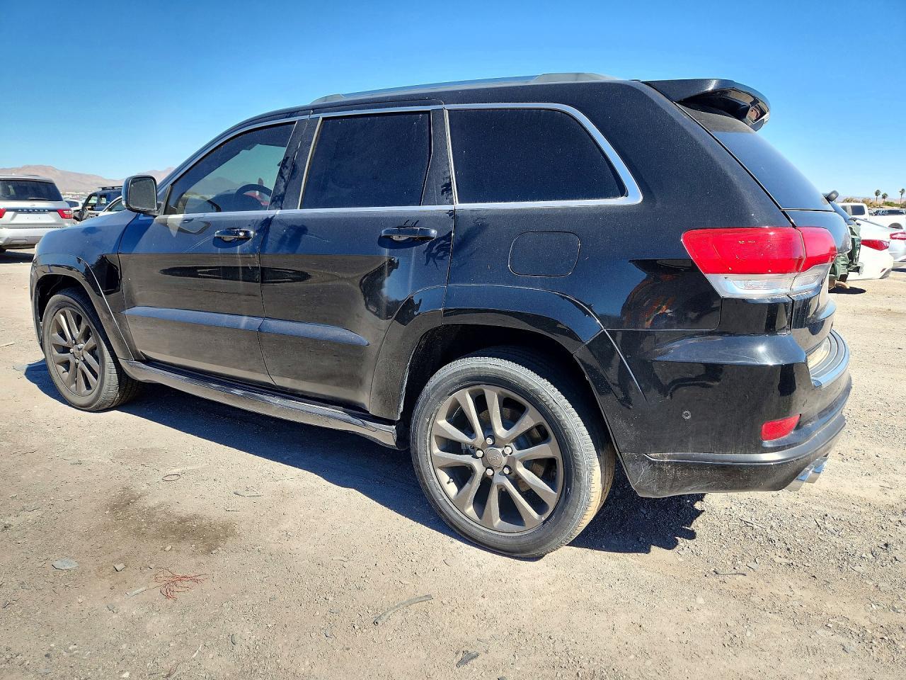 2018 Jeep Grand Cherokee Summit - Image 2