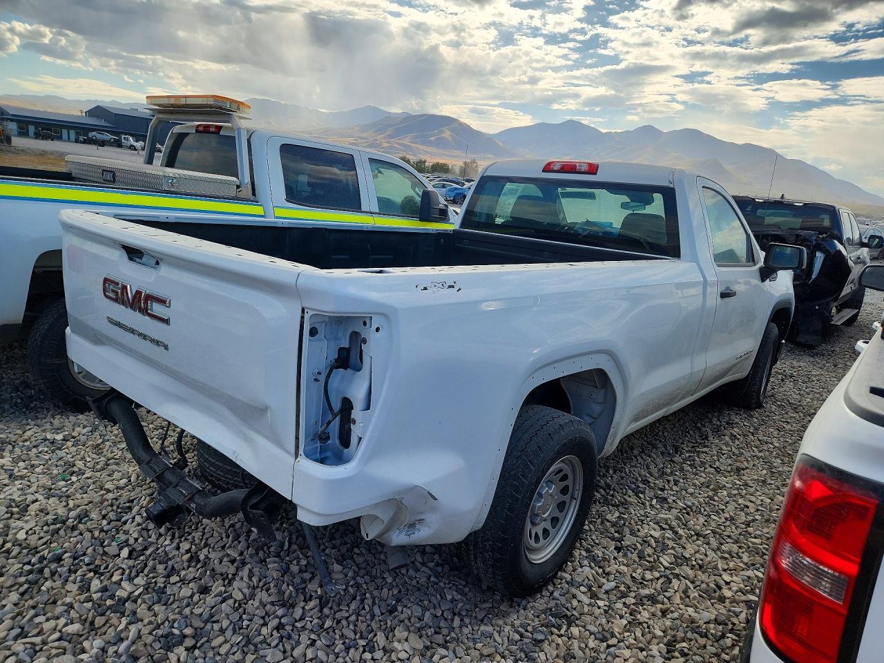 2023 GMC Sierra K1500 - Фото 3