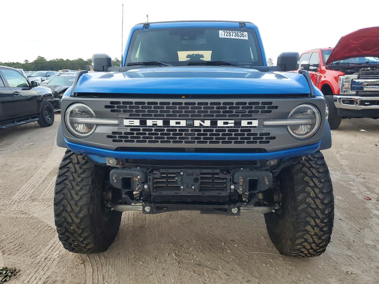 2025 Ford Bronco Badlands - Image 5