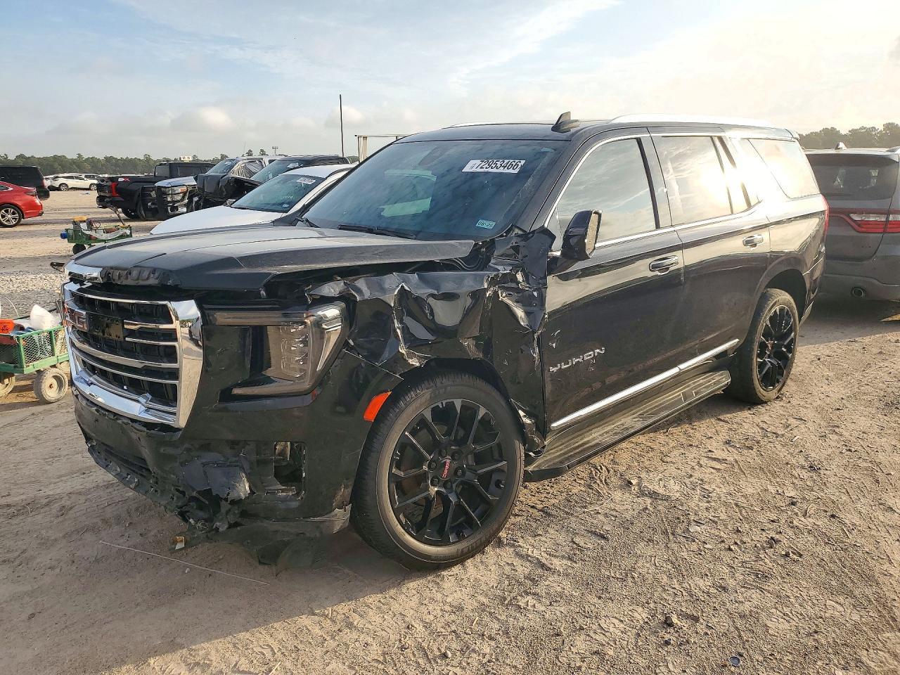 2022 GMC Yukon Slt