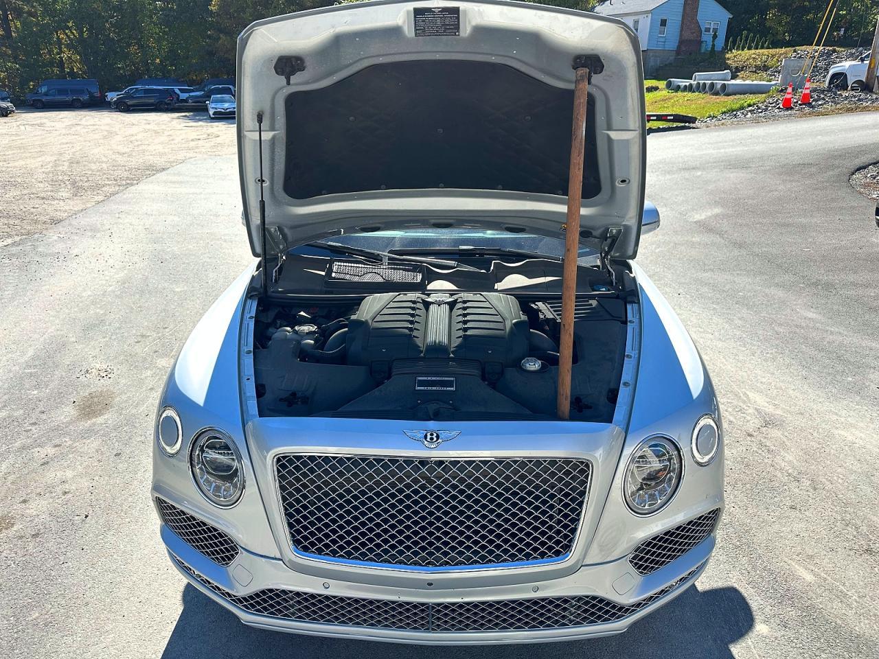 2017 Bentley Bentayga - Image 6