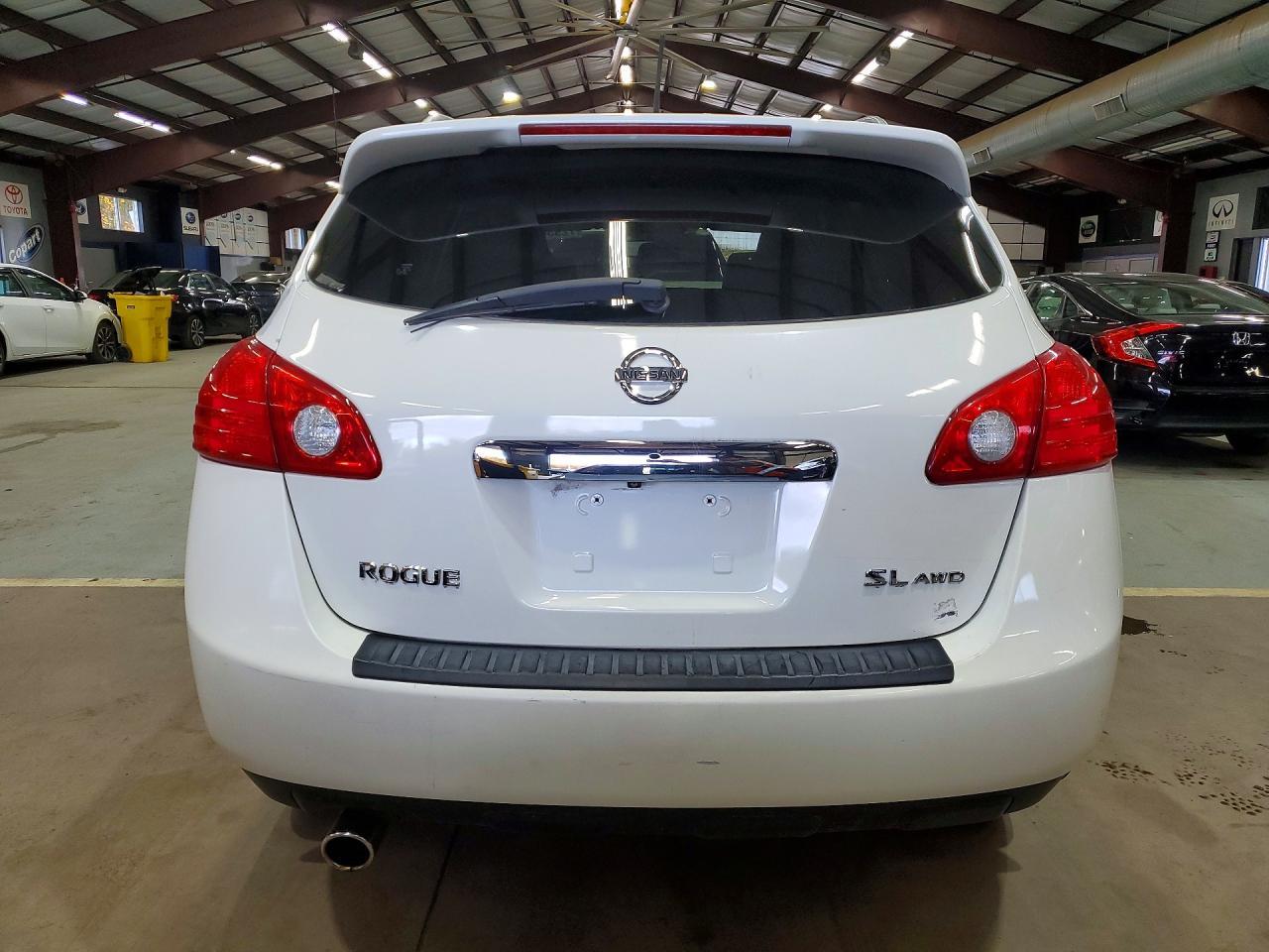 2011 Nissan Rogue S - Фото 6