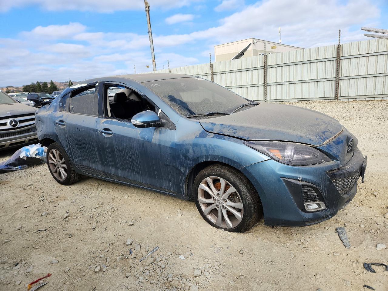 2010 Mazda 3 S - Image 4