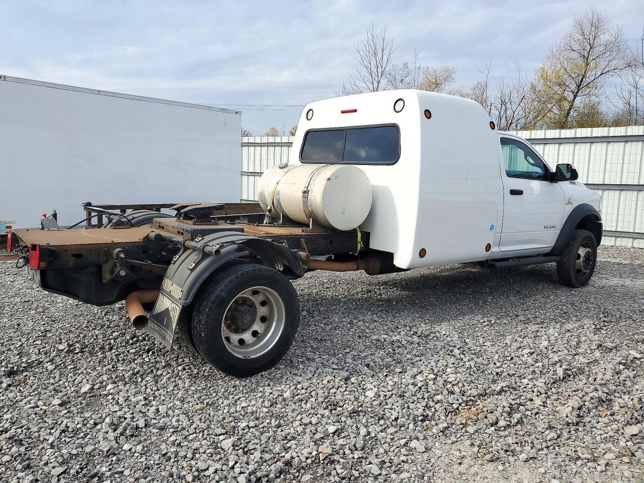 2021 Ram 5500 - Truck Cab And Chassis - Фото 3