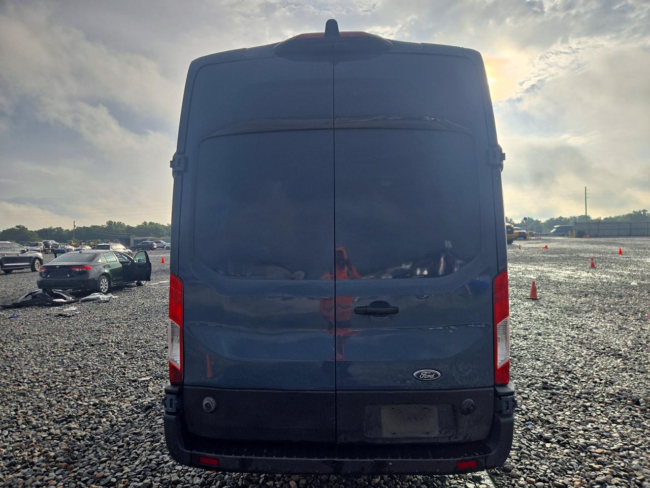 2020 Ford Transit T-250 - Image 6