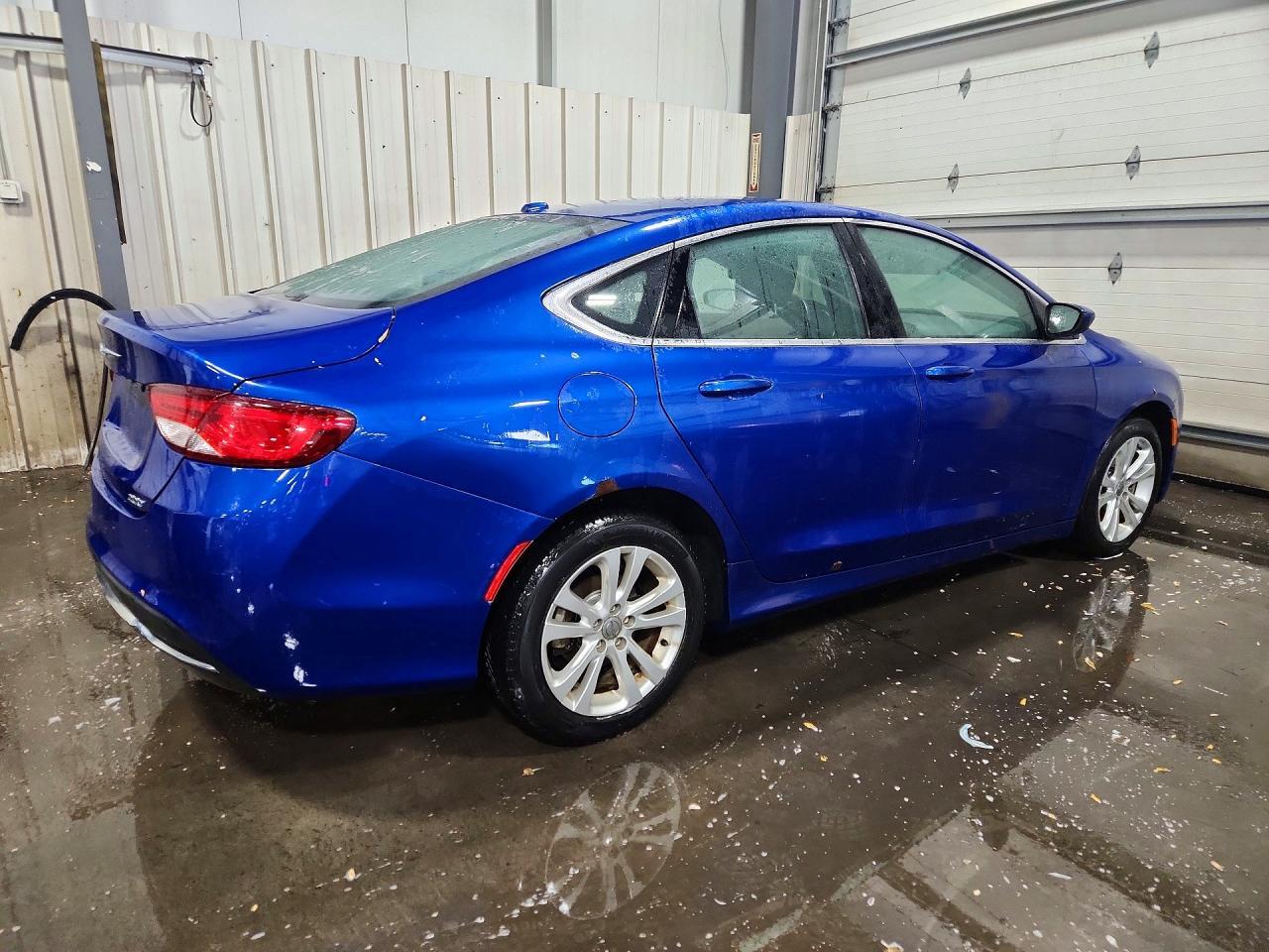 2015 Chrysler 200 Limited - Image 3