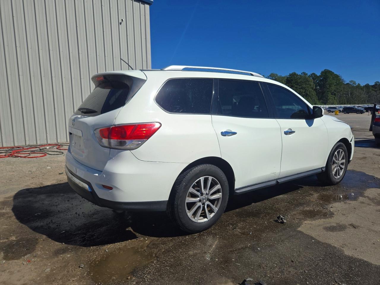 2016 Nissan Pathfinder S - Фото 3