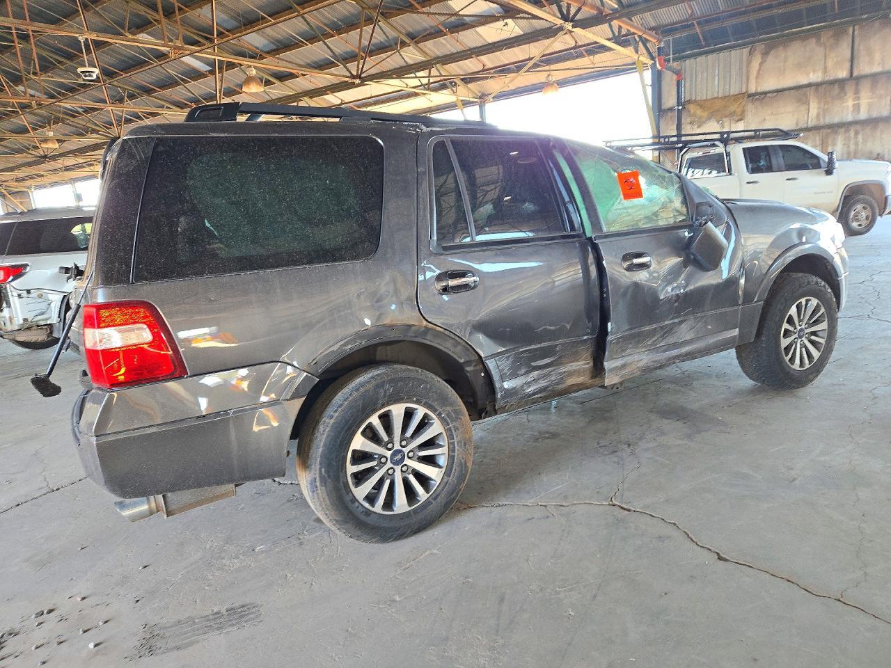 2017 Ford Expedition Xlt - Фото 3
