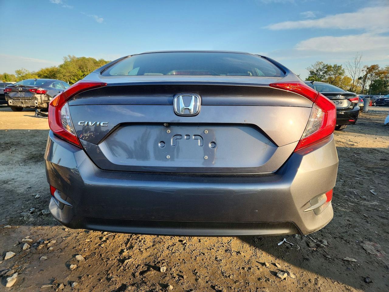 2016 Honda Civic Lx - Фото 6