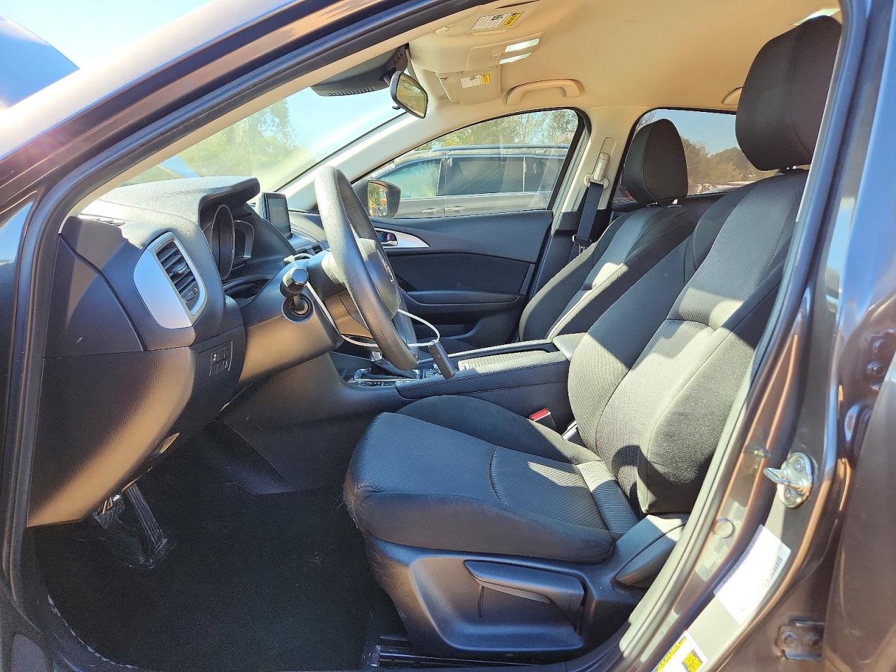 2018 Mazda 3 Sport - Image 7