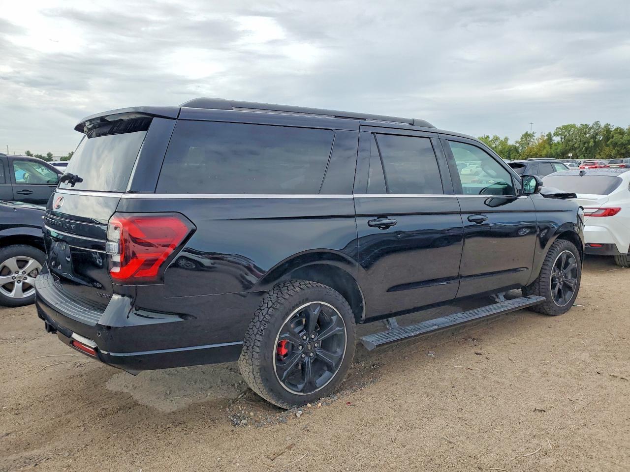 2022 Ford Expedition Max Limited - Фото 3