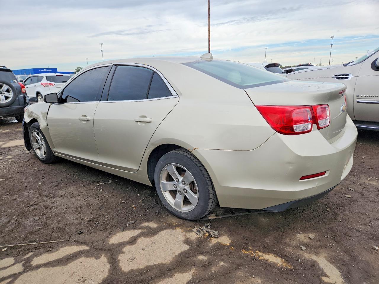2013 Chevrolet Malibu 1Lt - Фото 2
