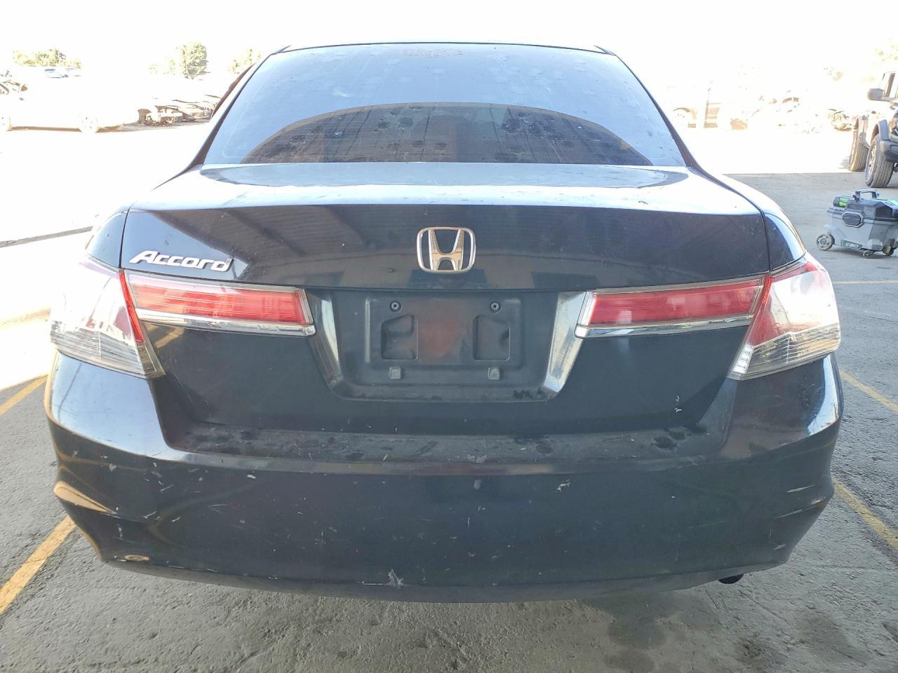2011 Honda Accord Lxp - Фото 6