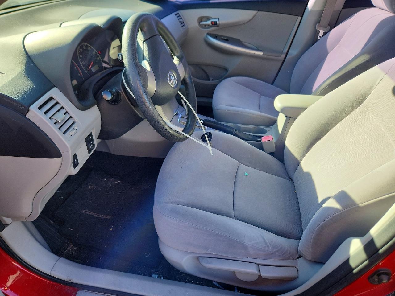 2011 Toyota Corolla Le - Фото 7