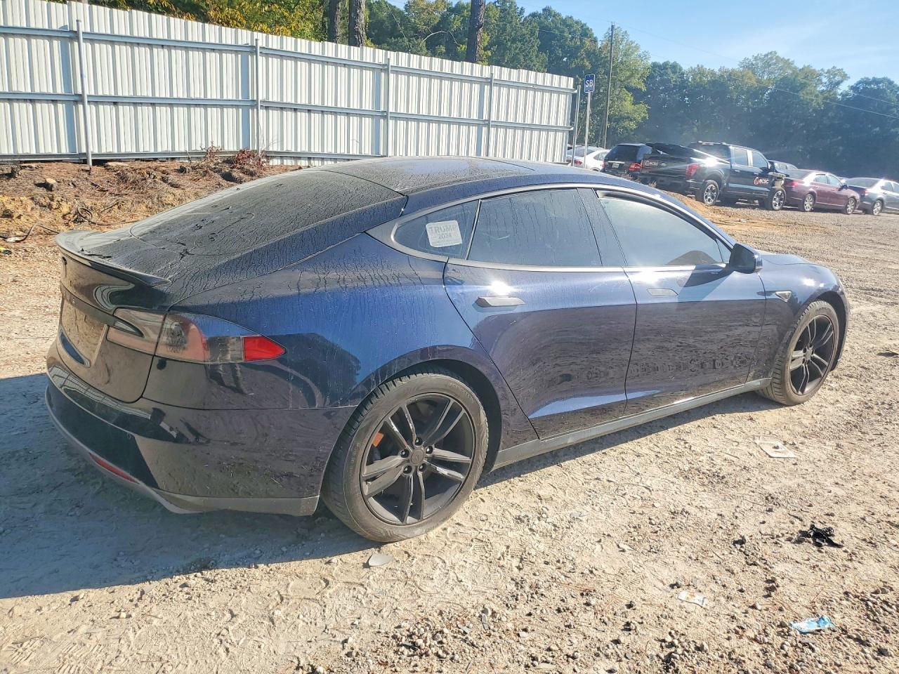 2014 Tesla Model S - Фото 3