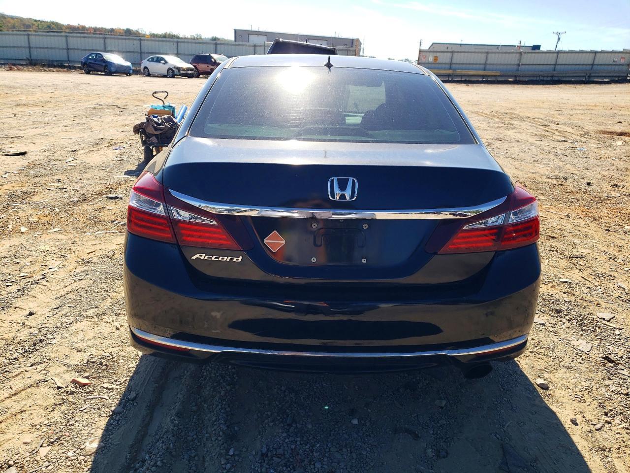 2016 Honda Accord - Image 6