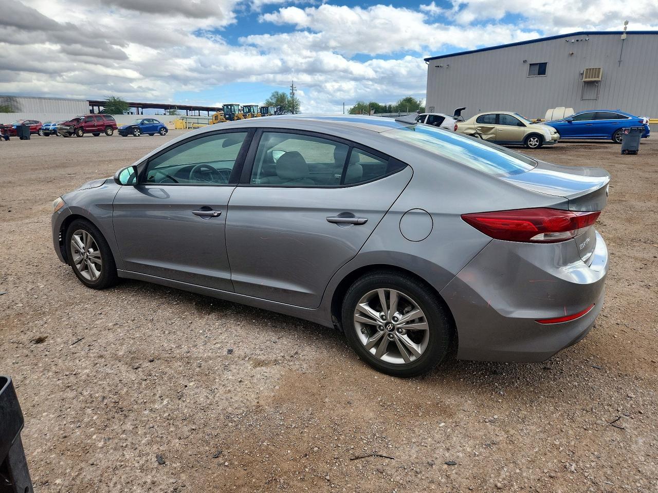 2018 Hyundai Elantra Sel - Image 2