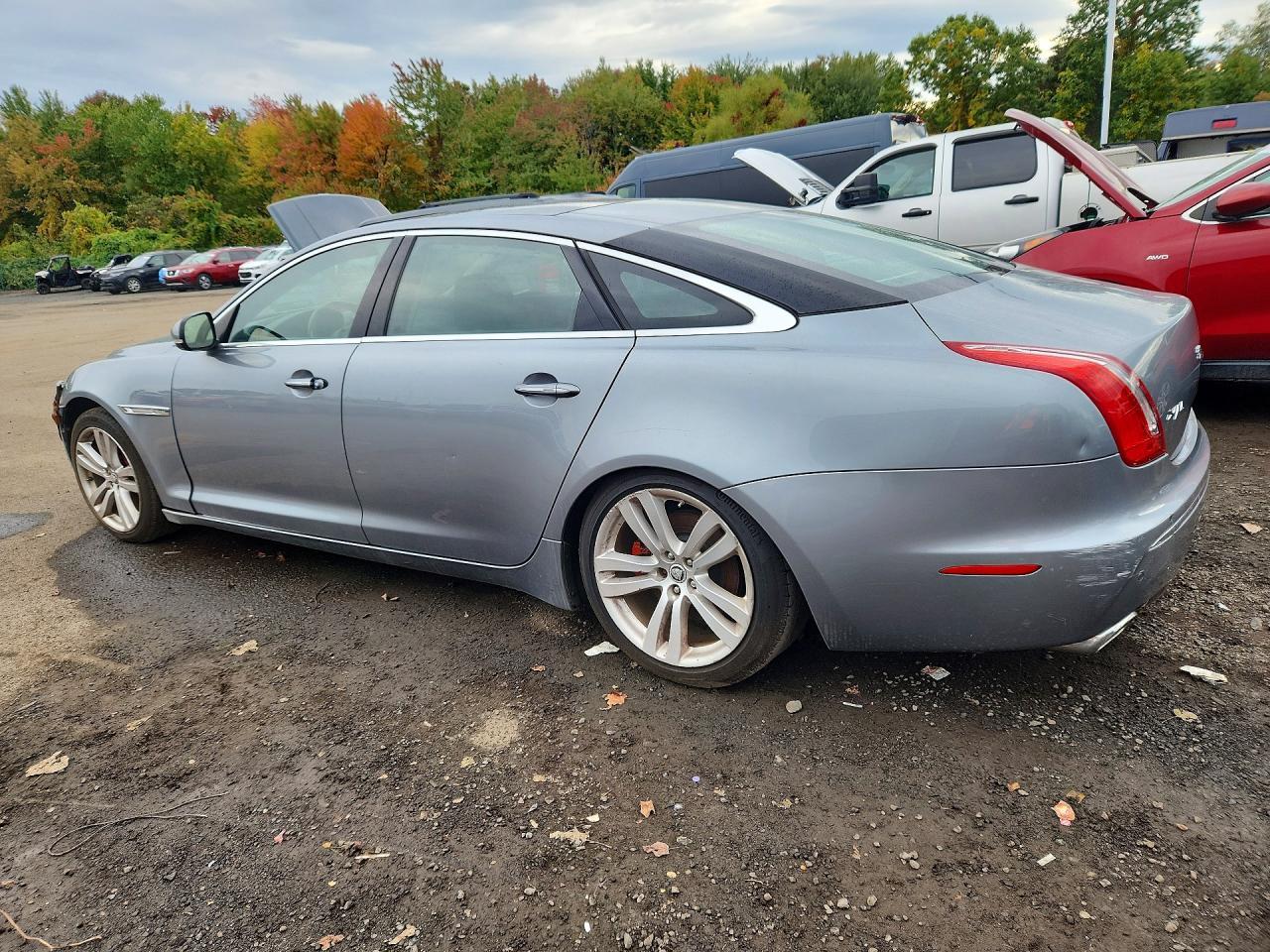 2011 Jaguar Xjl - Фото 2