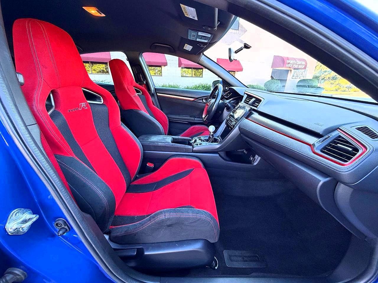 2019 Honda Civic Type-R Touring - Image 5