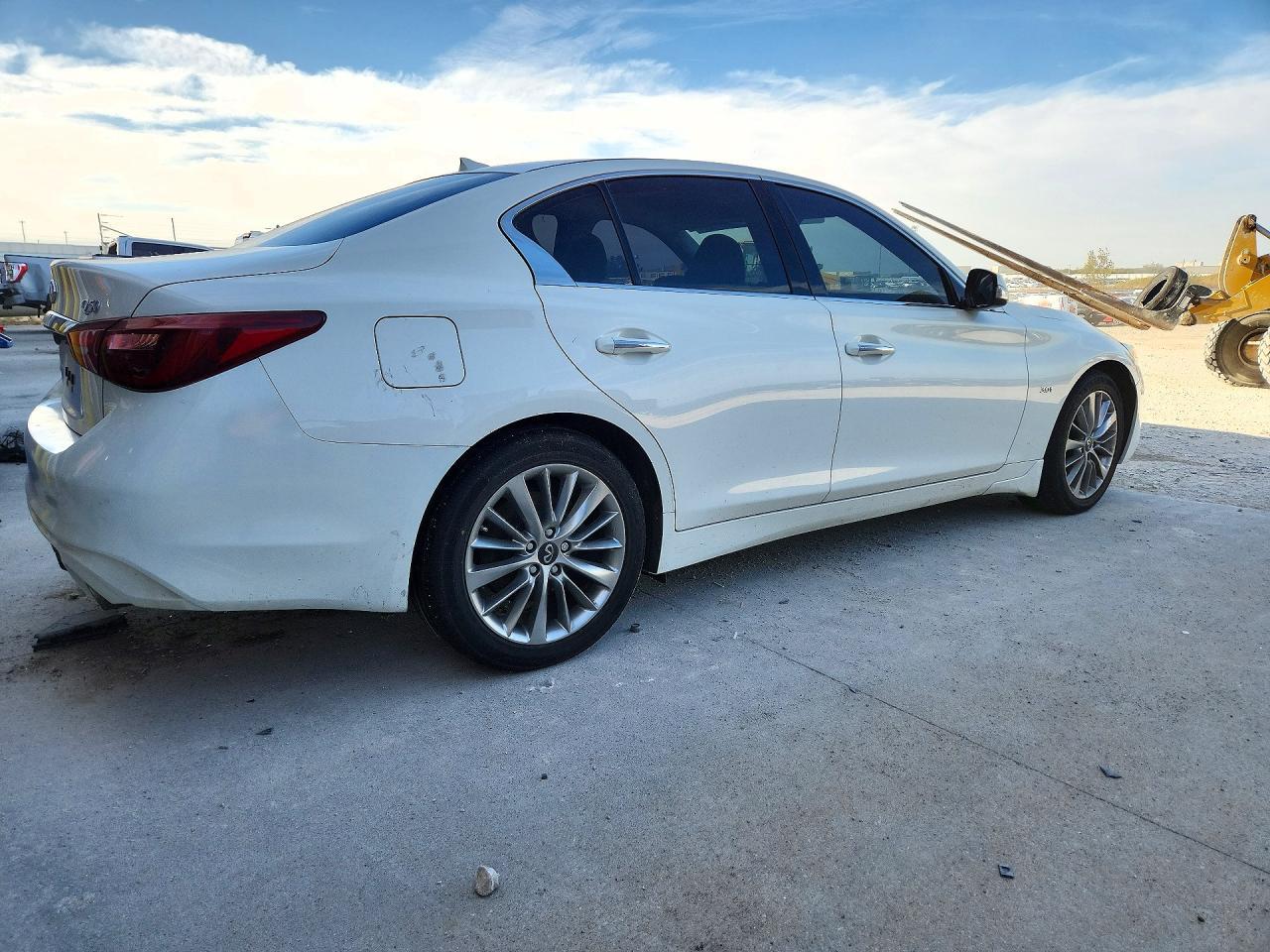 2019 Infiniti Q50 3.0T Luxe - Image 3