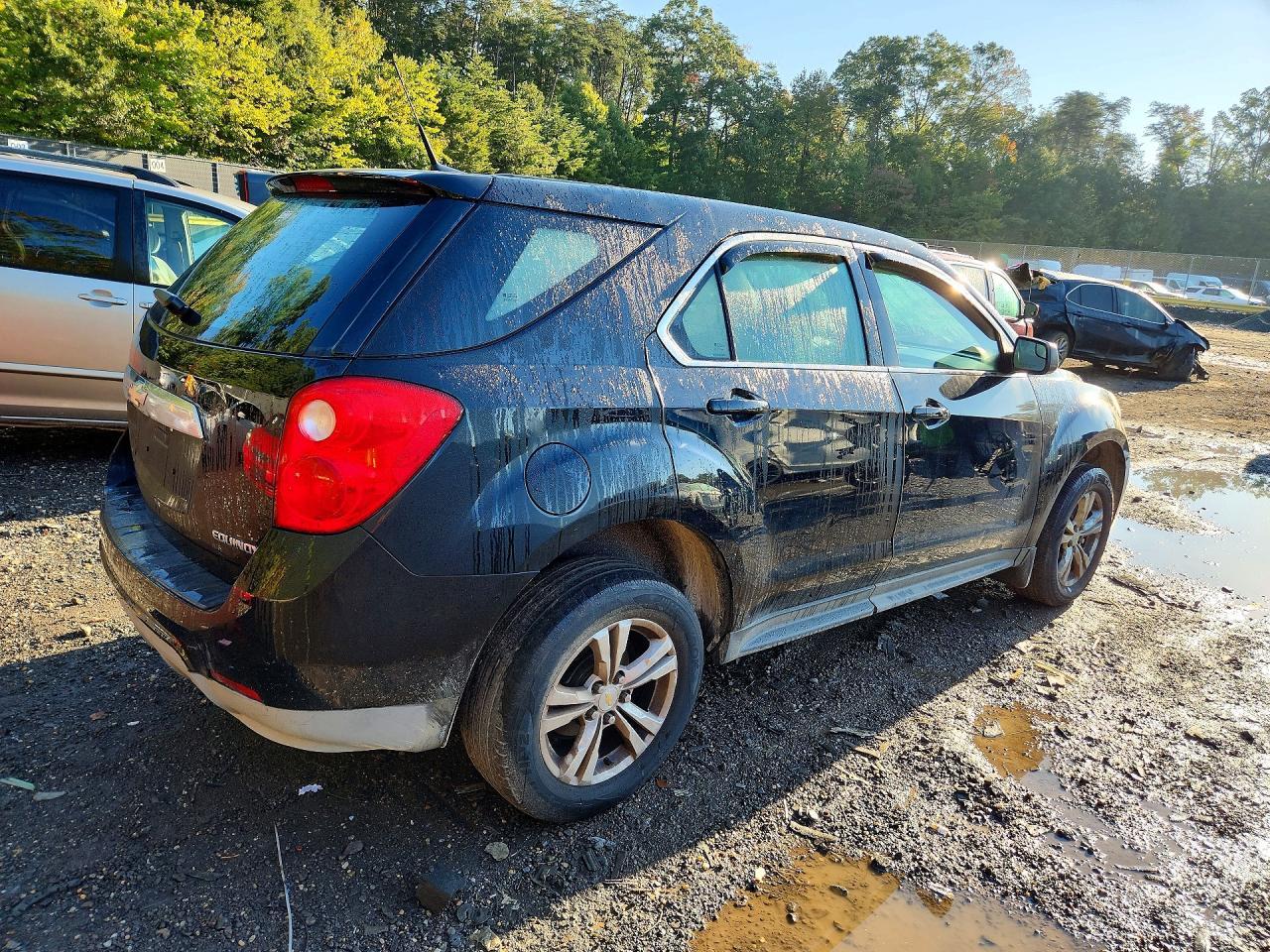 2012 Chevrolet Equinox Ls - Image 3