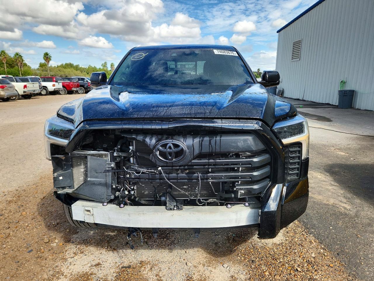 2022 Toyota Tundra Sr5 - Image 5