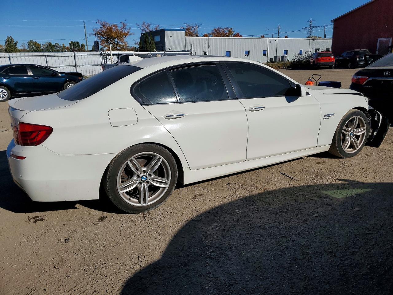 2011 BMW 550 Xi - Фото 3
